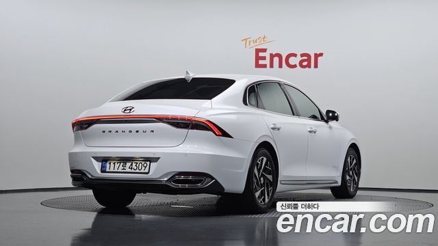 Hyundai Grandeur Новый IG, гибрид Le Blanc - фото 1