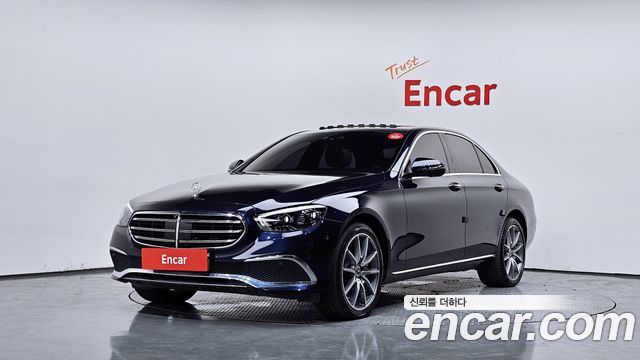 Mercedes-Benz E-Class W213 E300e 4MATIC Exclusive - фото 0