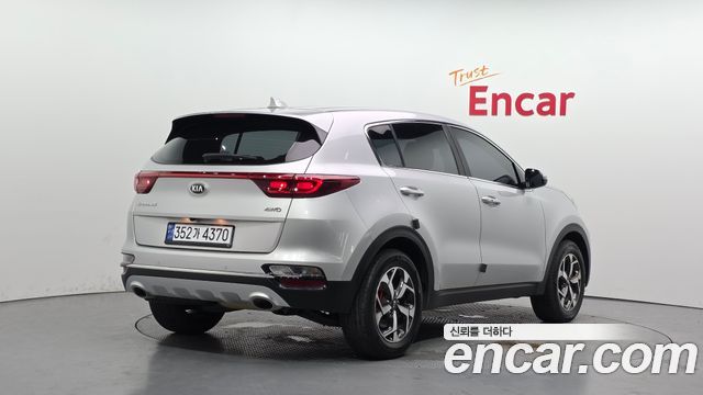 Kia Sportage Diesel 1.6 4WD Trendy - фото 1
