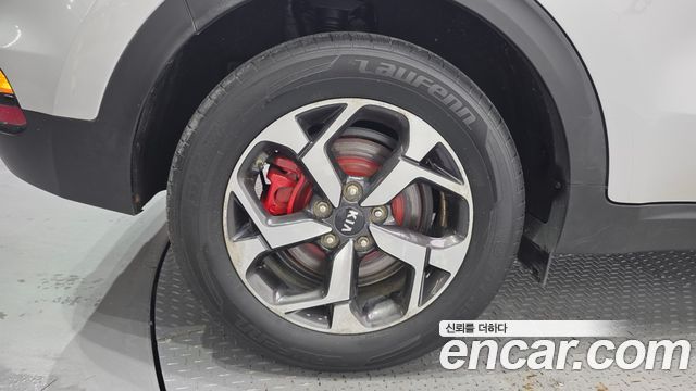 Kia Sportage Diesel 1.6 4WD Trendy - фото 4