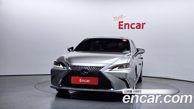 Lexus ES 7-го поколения Luxury Plus - фото 2
