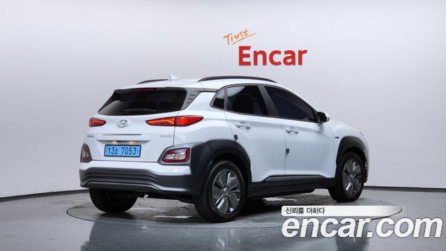 Hyundai Kona Premium - фото 1