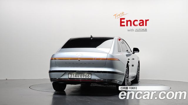 Hyundai Grandeur GN7, гибрид Calligraphy - фото 3
