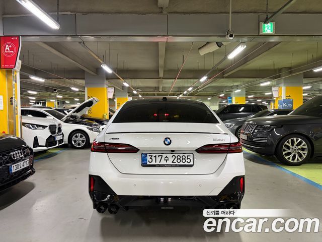 BMW 5-Series G60 530i xDrive M Sport Pro Special Edition - фото 4