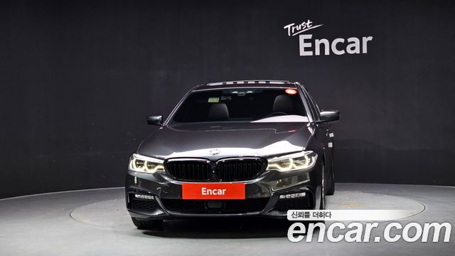 BMW 5-Series G30 530i M Sport Package Plus - фото 2
