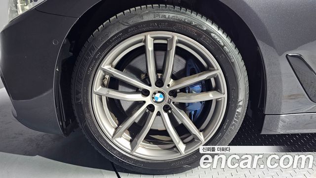 BMW 5-Series G30 530i M Sport Package Plus - фото 4