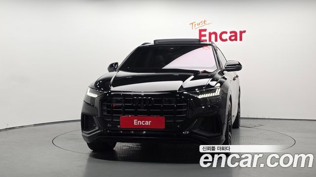 Audi Q8 55 TFSI Quattro Premium - фото 2