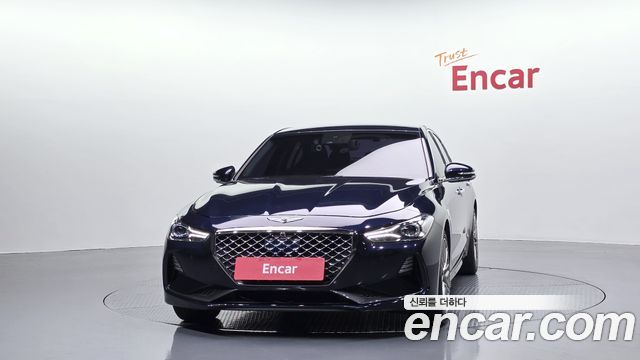 Genesis G70 2.0T Elite - фото 2
