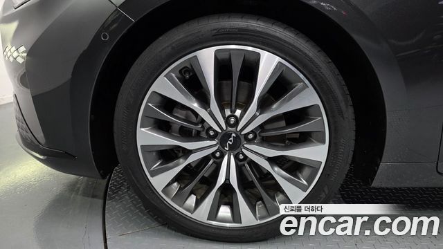 Kia K8 2.5 Gasoline 2WD Noblesse - фото 4