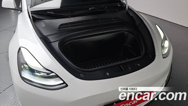 Tesla Model Y RWD - фото 4