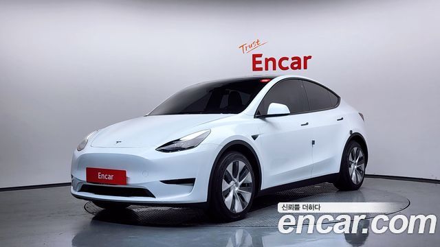 Tesla Model Y RWD - фото 0