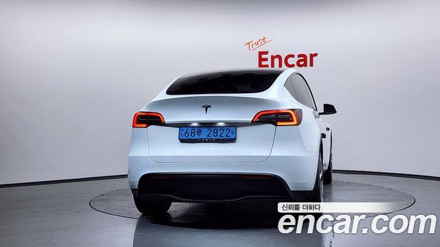 Tesla Model Y RWD - фото 3