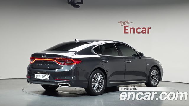 Hyundai Grandeur IG, гибрид Exclusive Special - фото 0