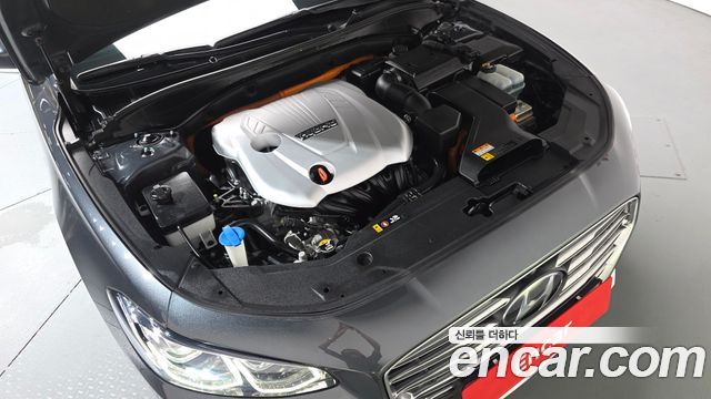 Hyundai Grandeur IG, гибрид Exclusive Special - фото 4