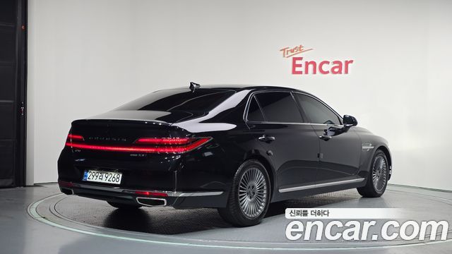 Genesis G90 3.3 T AWD Luxury - фото 1