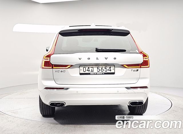 Volvo XC60 2-го поколения T6 Inscription - фото 3