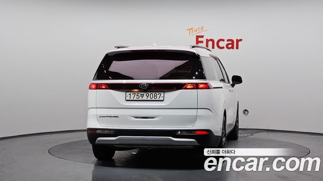 Kia Carnival 4-го поколения 9-Seater Prestige - фото 3
