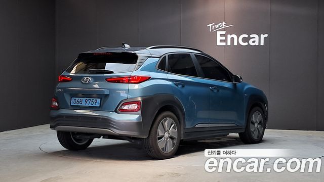 Hyundai Kona Premium - фото 1