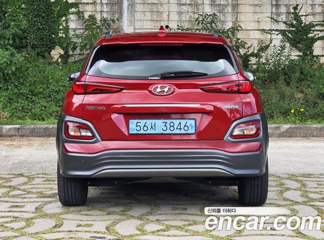 Hyundai Kona Premium - фото 3