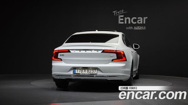 Volvo S90 T8 AWD Inscription - фото 2