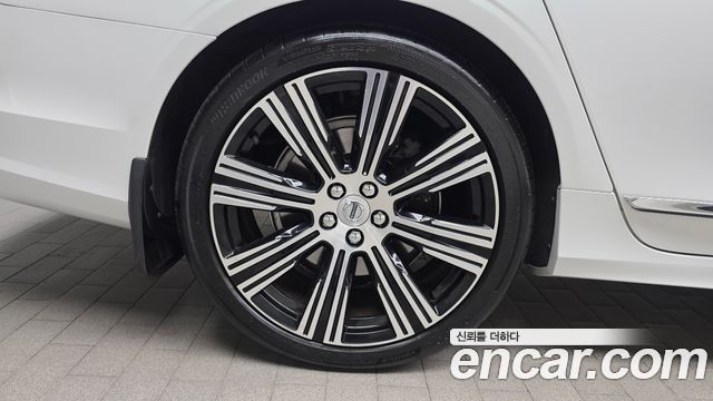 Volvo S90 T8 AWD Inscription - фото 3