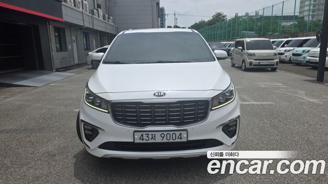 Kia Carnival Новый 9-Seater Noblesse Special - фото 1