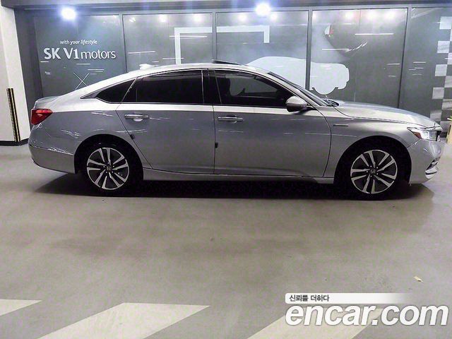 Honda Accord 10-го поколения 2.0 Hybrid EX-L - фото 2