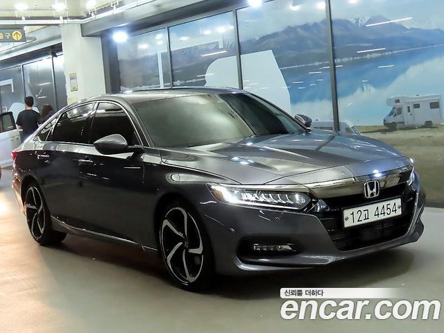 Honda Accord 10-го поколения 2.0 Turbo Sport - фото 0