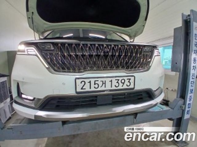 Kia Carnival 4-го поколения Gasoline 4-Seater Hi-Limousine Signature - фото 0
