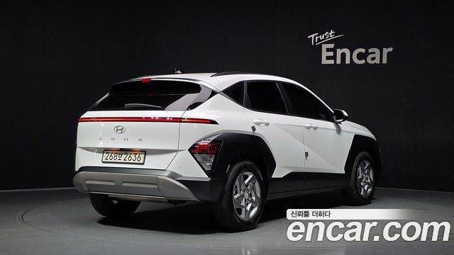 Hyundai Kona SX2 Gasoline 2.0 2WD Premium - фото 1