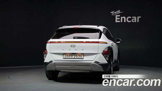 Hyundai Kona SX2 Gasoline 2.0 2WD Premium - фото 3