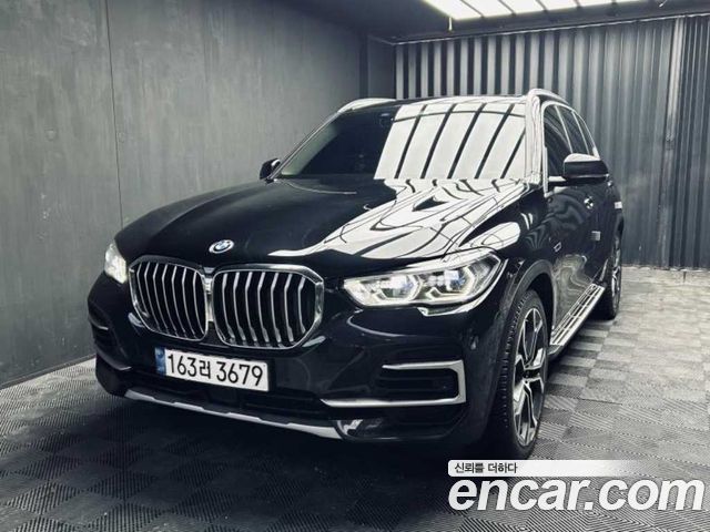 BMW X5 G05 xDrive 45e xLine - фото 1
