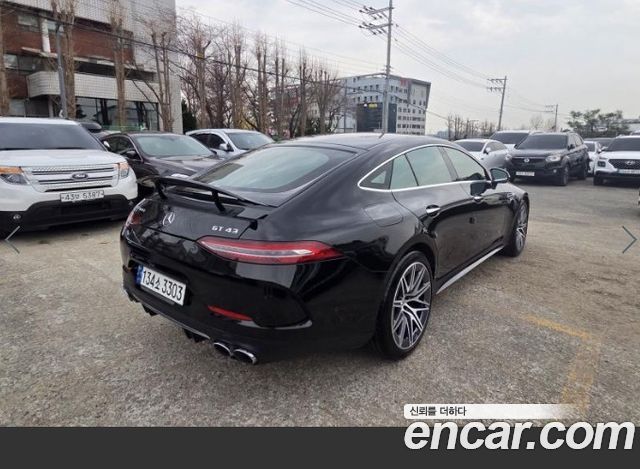 Mercedes-Benz AMG GT 4Door 43 4MATIC+ - фото 3