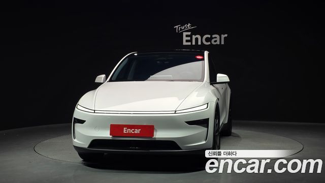 Tesla Model Y RWD - фото 2