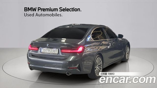 BMW 3-Series G20 320i Luxury - фото 1