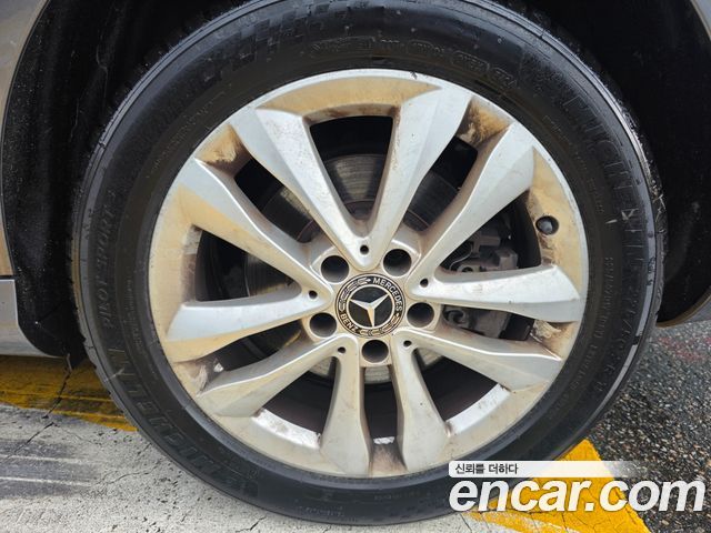 Mercedes-Benz C-Class W205 C200 Avantgarde - фото 3