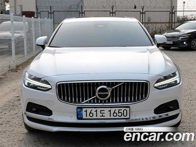 Volvo S90 B6 AWD Inscription - фото 0