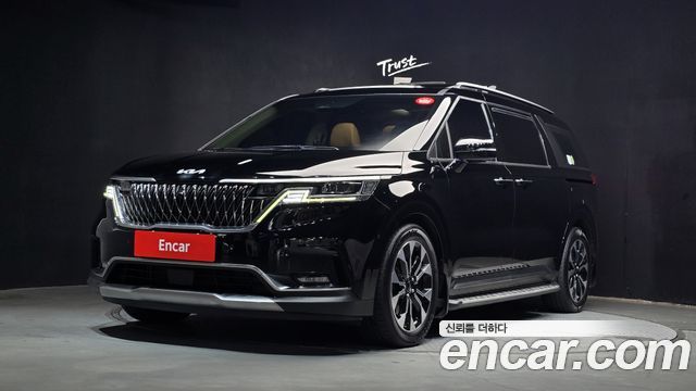 Kia Carnival 4-го поколения 9-Seater Signature - фото 0