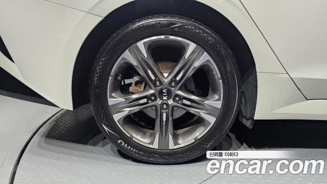Kia K5 3-го поколения 2.0 Noblesse - фото 4