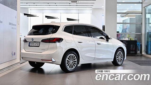BMW 2 Series Active Tourer U06 218d Luxury - фото 3