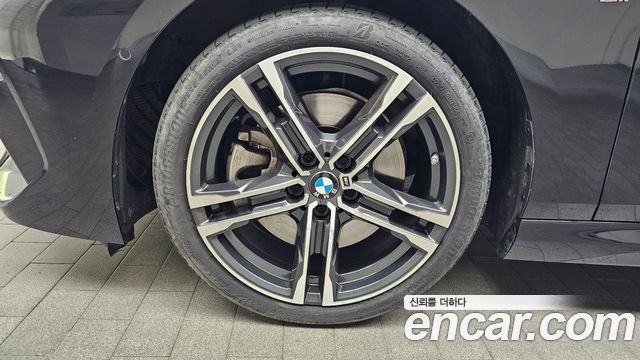BMW 2 Series Gran Coupe F44 220i M Sports - фото 3