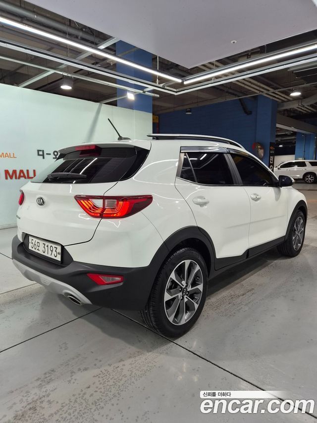 Kia Stonic 1.4 Prestige - фото 3