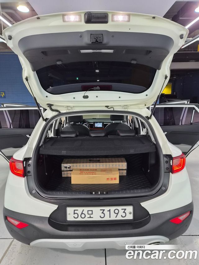 Kia Stonic 1.4 Prestige - фото 4