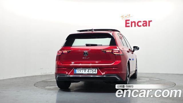 Volkswagen Golf 8-го поколения 2.0 TDI Prestige - фото 3