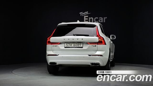 Volvo XC60 2-го поколения T6 Inscription - фото 3
