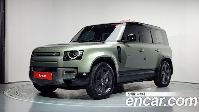 Land Rover Defender L663 110 D300 X-Dynamic HSE - фото 0