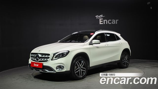 Mercedes-Benz GLA-Class X156 GLA220 Premium - фото 0