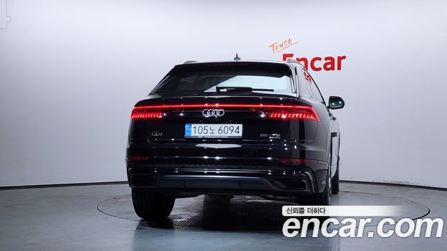 Audi Q8 55 TFSI Quattro Premium - фото 3