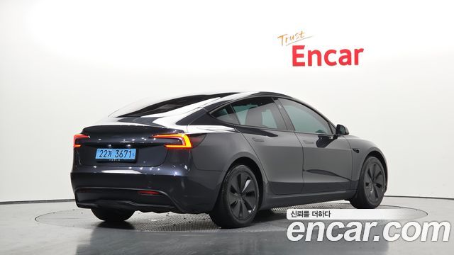 Tesla Model 3 RWD - фото 1