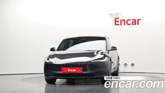 Tesla Model 3 RWD - фото 2
